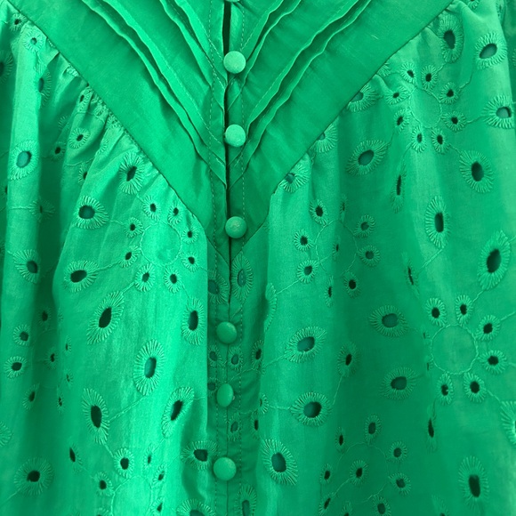 Women’s Eyelet Top NWOT Size Small Green - Picture 2 of 6